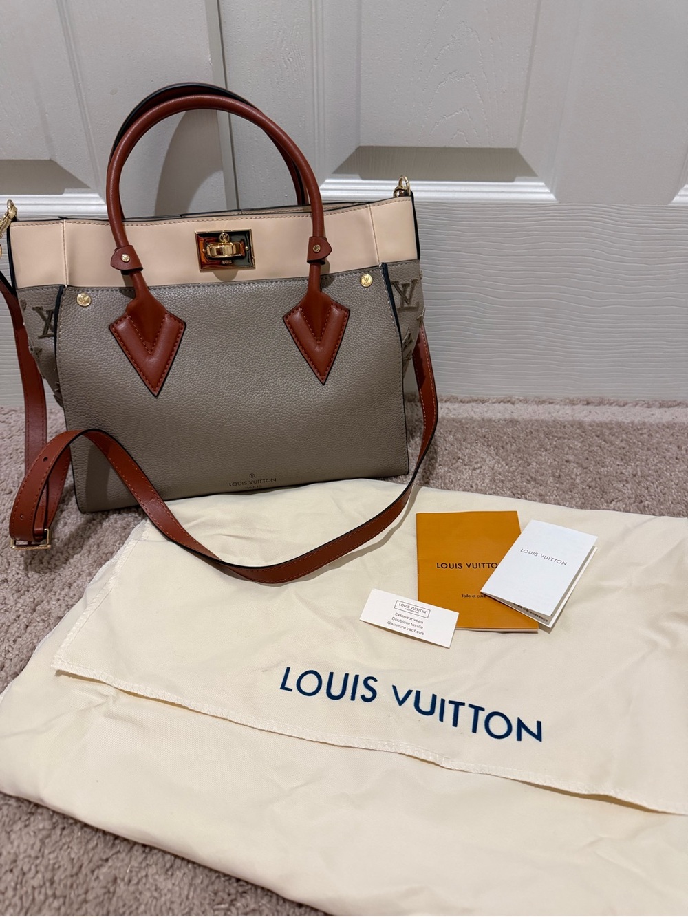 Gray On My Side MM INSPIRED TOTE.
